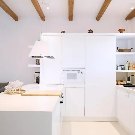Senza's Cycladic In , Paros Márpissa