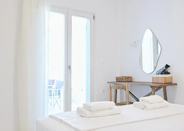 Senza's Cycladic In Marpissa , Paro